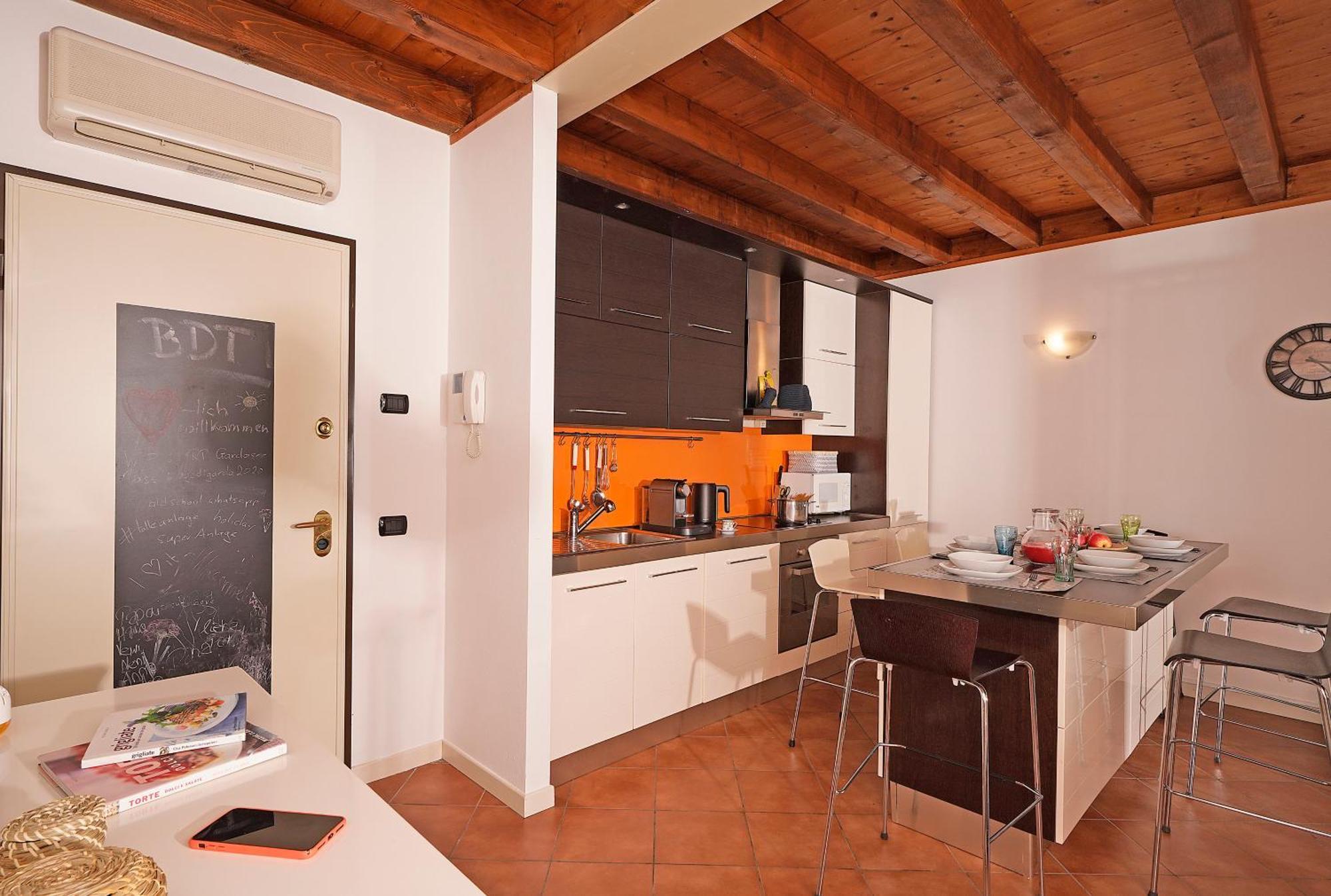 Borgo Del Torchio - Gardagate Apartment Manerba del Garda Luaran gambar